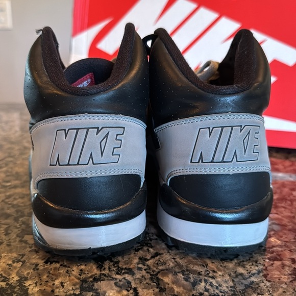 Nike air trainer SC high raiders 2012 sneakers EUC 10.5 - Picture 6 of 16